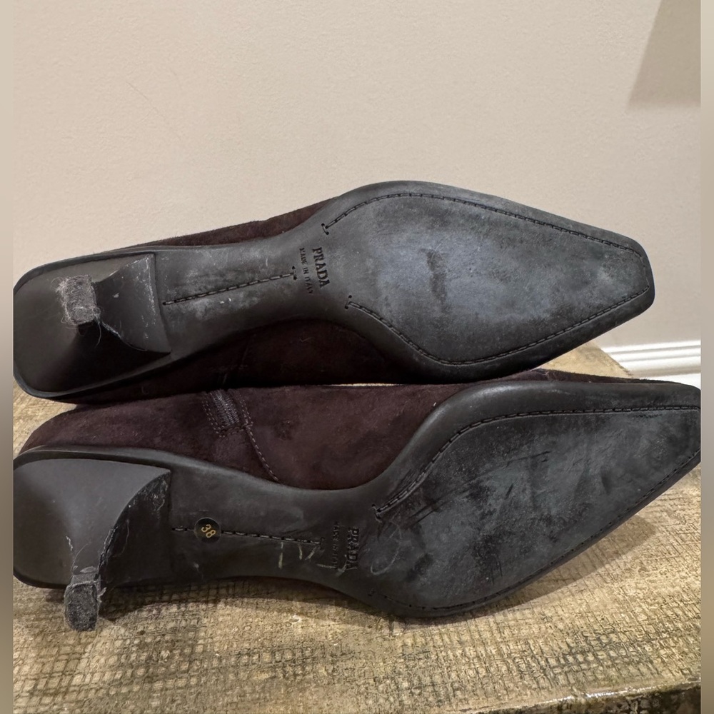 PRADA Size 38 Brown Suede Kitten Heel - Picture 4 of 4